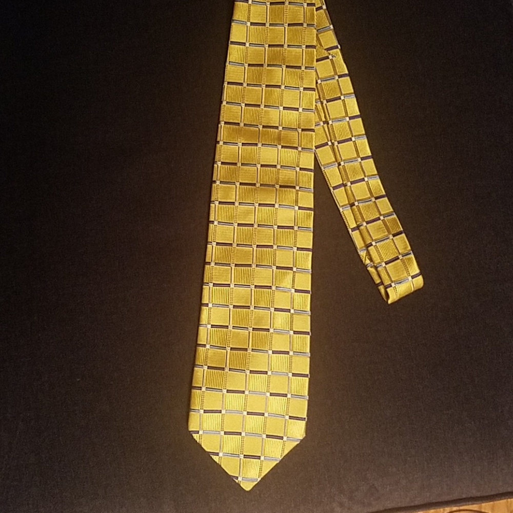 Men's Tie by Joseph A. Banks